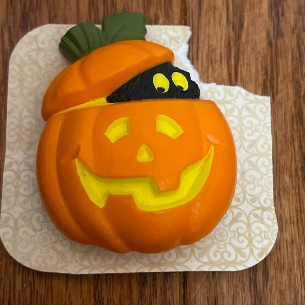 Halloween Black Cat in Jack-o-Lantern Brooch Pin 1982 Hallmark Cards Pumpkin